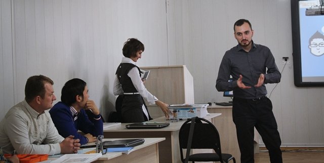 С 5 по 8 ноября на базе Учебно-методического центра развития образования Карагандинской области для учителей  областных и районных школ проходят обучающие семинары-практикумы