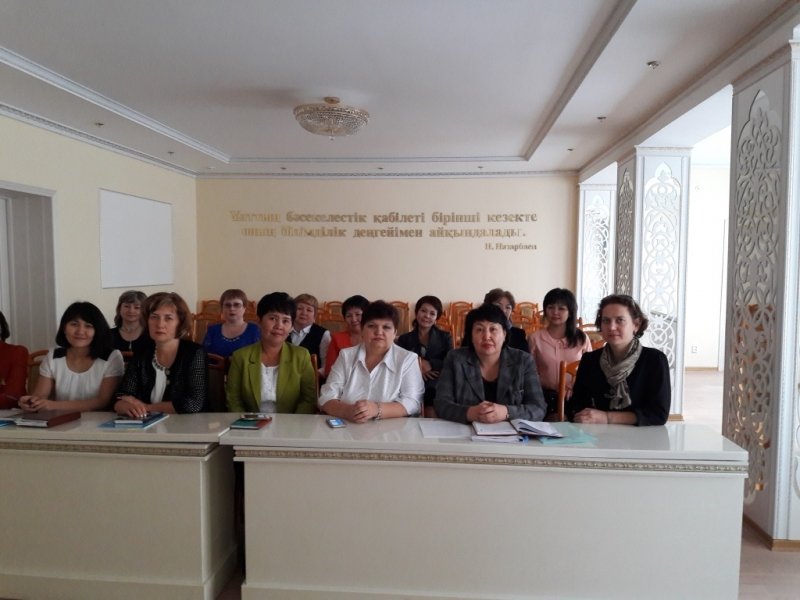 5 октября прошла встреча учителей первых классов с руководителем управления образования Аймагамбетовым А. К.