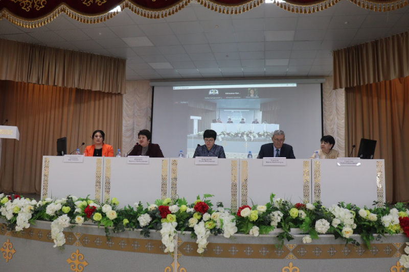 В Карагандинской области состоялся форум «Қазақ тілі мен әдебиеті: оқыту мәселелері және жаңа көзқарас»