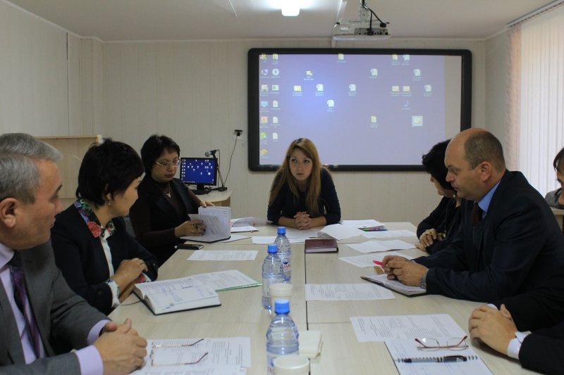 7 октября 2015 года на базе Учебно - методического центра  развития образования Карагандинской области прошло первое заседание областного Координационного совета   организаций дополнительного образования для детей.