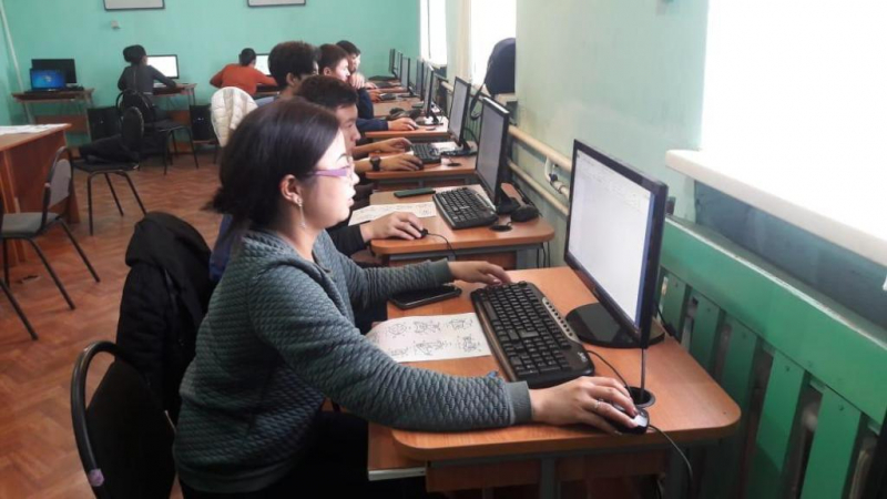 Учебно-методический центр развития образования Карагандинской области провел обучающий курс для учителей школ в рамках областного проекта «Инженеры будущего»